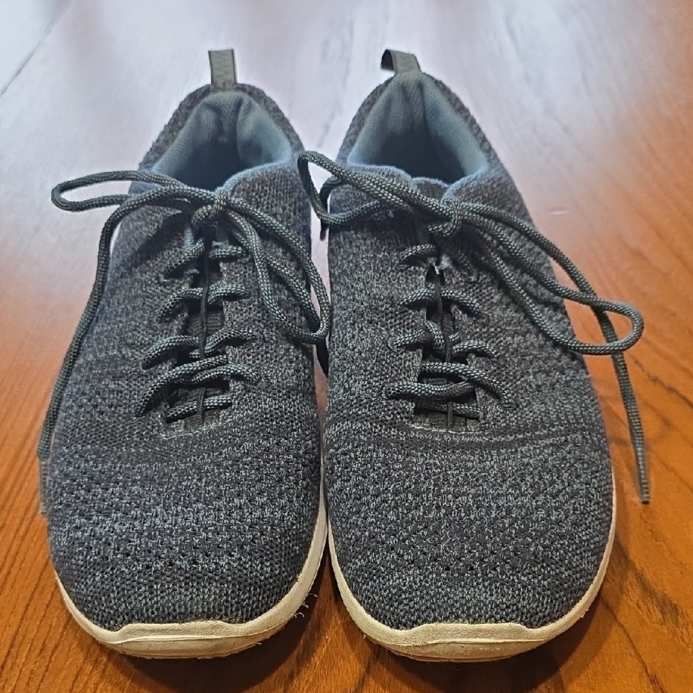 LL Bean Summer Sneakers Medium Blue size 8 Very Good Condition